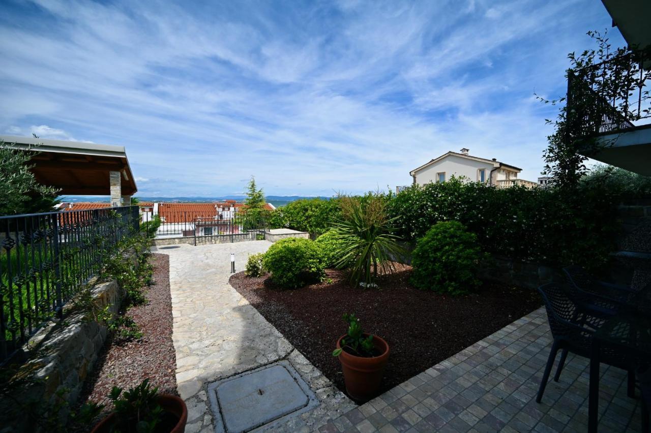 Sea Star Apartment Копер Экстерьер фото