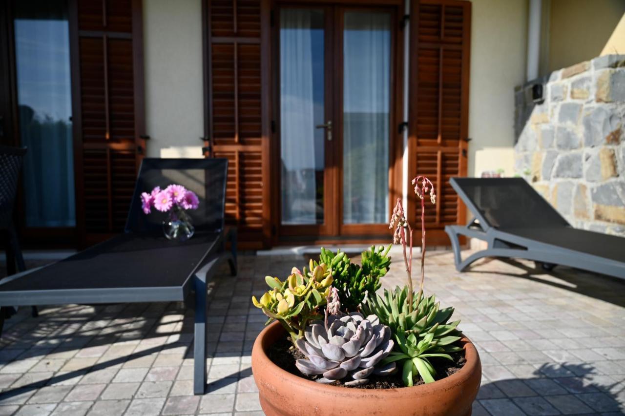 Sea Star Apartment Копер Экстерьер фото